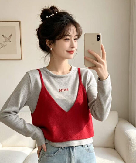 슈퍼 화재 연령 감소 슬립 페이크 레이어드 긴팔 티셔츠 여성 여름 디자인 센스 아름다운 아름다운 작은 니트 맨위