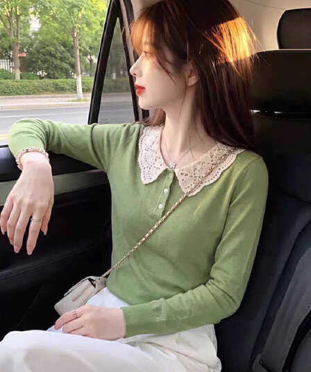 한 부서 연령 감소 베이비 칼라 레이스 조각 만나는 니트 스웨터 여성 2026 가을 긴팔 슬림해 보이는 디자인 센스 맨위
