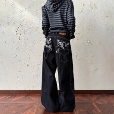 批发韩国chic美式复古印花设计<b class='q'>牛仔裤</b>设计感男女秋冬复古百搭拖地裤潮