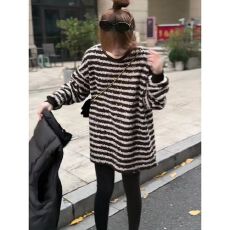 批发<b class='q'>韩国</b>chic有贴标韩版加厚撞色条纹羊羔绒卫衣女秋冬季懒风百搭上衣