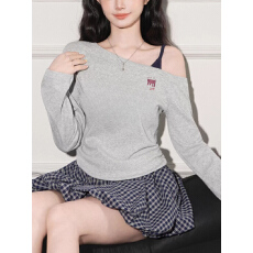 批发灰色斜肩拼接<b class='q'>吊带</b>长袖T恤女春秋新款修身显瘦辣妹露肩上衣<b class='q'>打底</b>衫