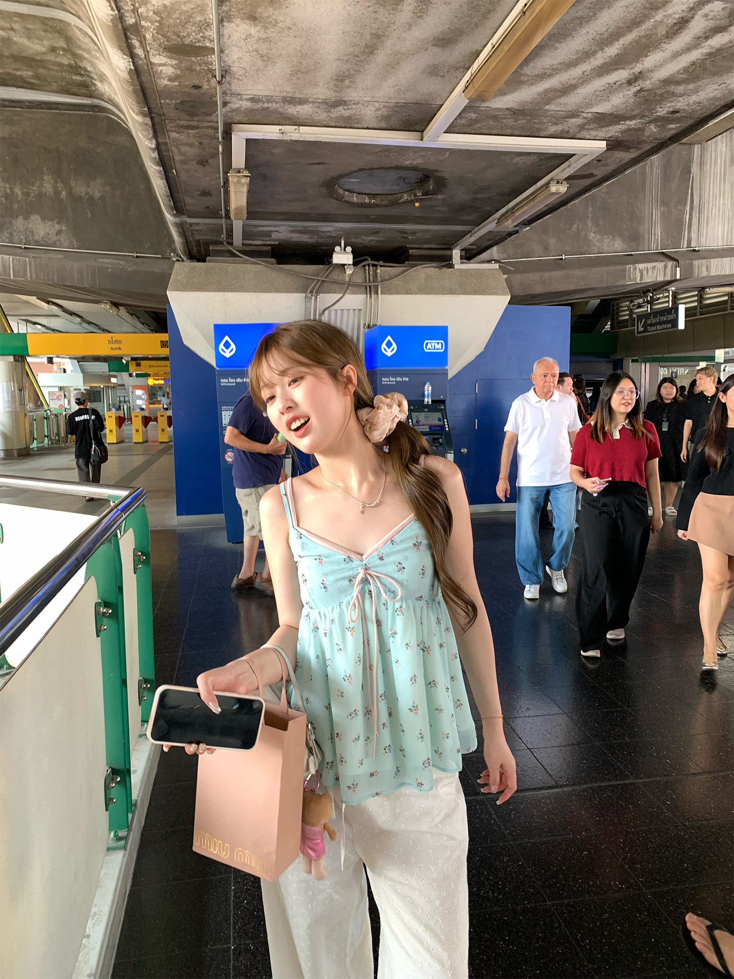 V넥 페이크 레이어드 한 부서 느긋한 캐미솔 여름 레이스업 달콤함 쉬폰 꽃무늬 허리 수축 민소매 맨위