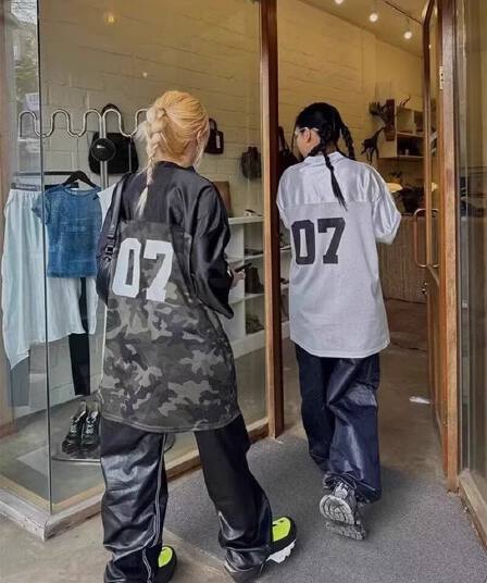 한국 스타일 새로운 아메리칸 미니멀리즘 트렌드 레트로 웃음 하 저지 루즈핏 반팔 티셔츠 남녀 일본식 하라주쿠 ins 트렌디
