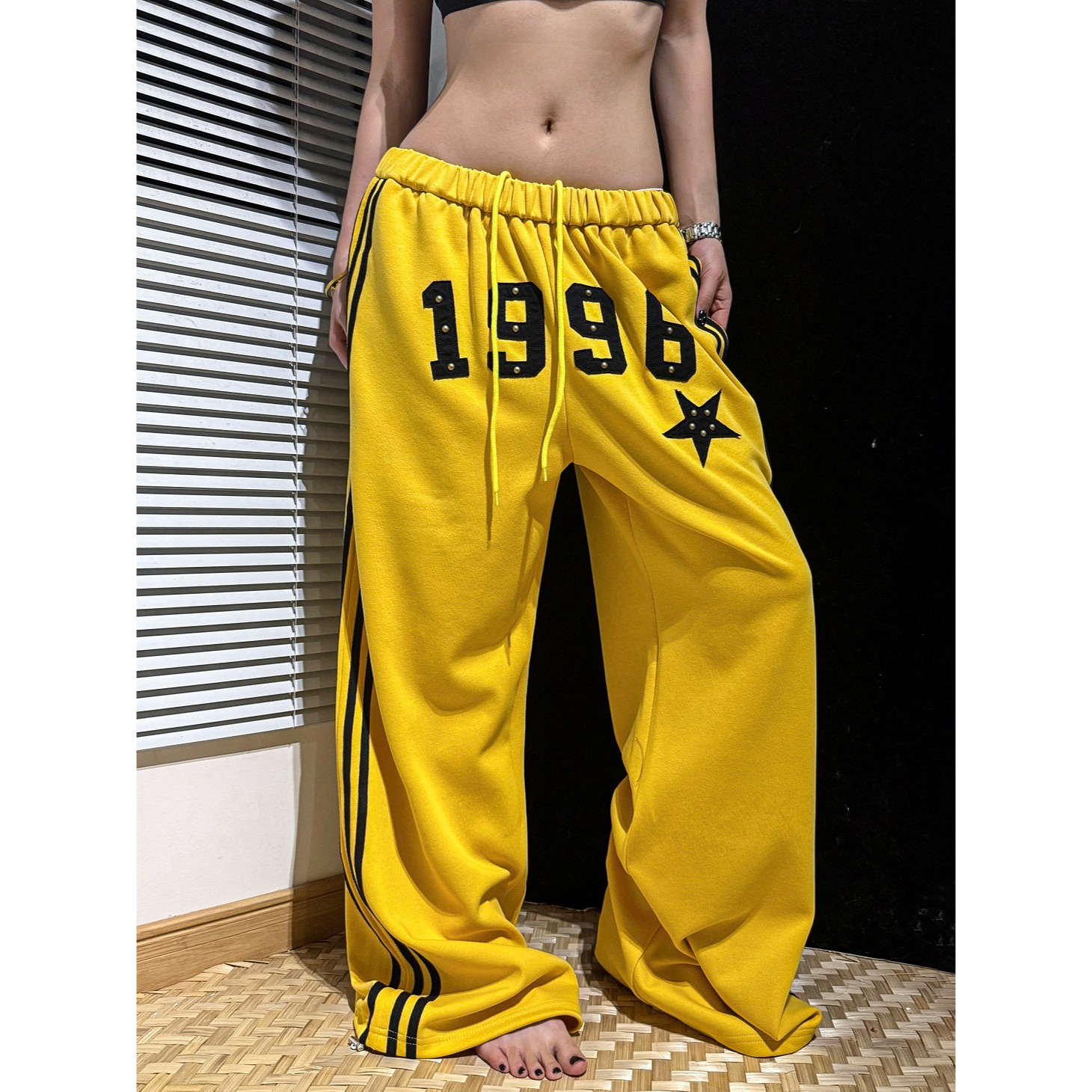 한국 chic 새로운 아메리칸 레트로 알파벳 자수 3개 바 운동 웨이 바지 스트레이트 프로필 모양 조거 바지 여성 트렌디