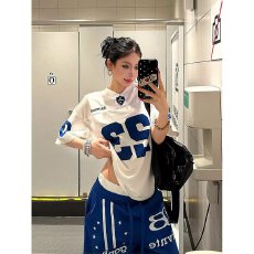 批发韩国chic2026夏季V领T恤高街潮酷数字印花短袖ins女<b class='q'>百搭</b>球服上衣
