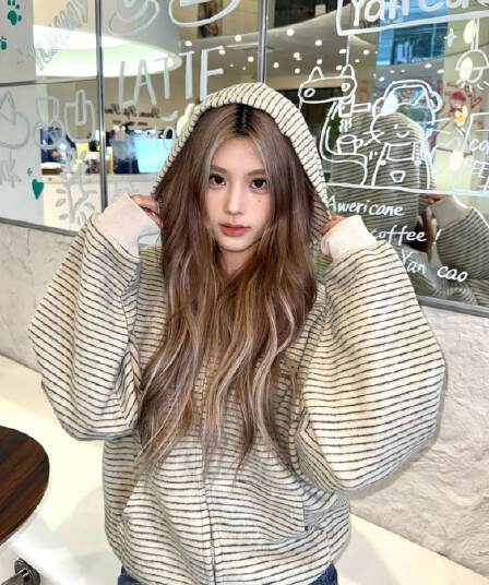 한국 chic 아메리칸 2026 가을 새로운 스트라이프 후드 티 스웨터 여성 한국 스타일 루즈핏 지퍼 카디건 코트 트렌디