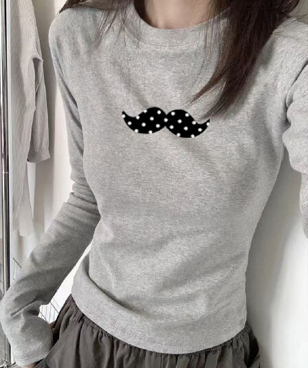 아메리칸 레트로 긍정적 인 어깨 긴팔 티셔츠 여성 의류 봄 가을 새로운 만화 수염 프린트 재미있는 다용도 몸매 가꾸기 맨위