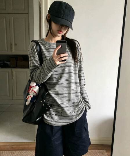 한국 스타일 아메리칸 레트로 라운드 넥 긴팔 티셔츠 여성 2026 가을 새로운 조수 브랜드 스트라이프 루즈핏 슬림해 보이는 맨위 트렌디