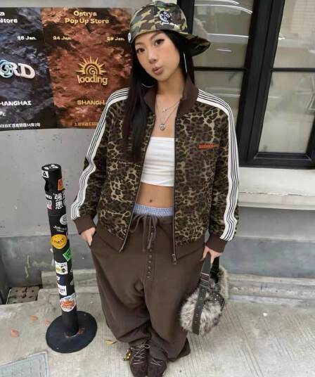 좋은 품질 아메리칸 레트로 스탠드 칼라 레오파드 무늬 재킷 남녀 이른 가을 새로운 루즈핏 캐주얼 지퍼 오픈 가디건 후드티