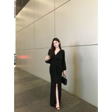批发纯欲辣妹V领蓬蓬袖<b class='q'>开叉</b><b class='q'>连衣裙</b>女夏季新款修身显瘦高级感包臀长裙