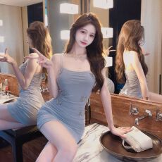 批发低领吊带荷叶边连衣裙女夏季气质千金名媛高级感轻奢收腰