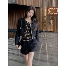 批发小香风<b class='q'>套装</b>女秋冬新款发饰<b class='q'>名媛</b>气质短外套吊带背心阔腿短裤三件套