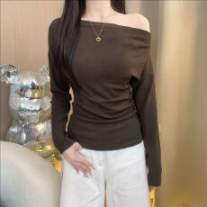 韩式慵懒一字肩长袖T恤女秋季高级感小众不撞款收腰显瘦斜肩上衣