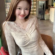 批发【内里加绒】纯欲辣妹v领上衣女秋冬小香风蕾丝打底衫内搭<b class='q'>小衫</b>