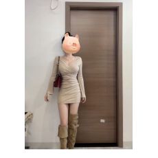 批发原版做法 小个子V领收腰褶皱<b class='q'>连衣裙</b>女春秋季长袖修身短款包臀裙