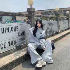 批发美式高街复古运动立领三条杠卫衣套装男女秋冬情侣潮牌宽松上衣