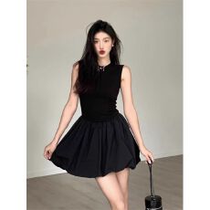 批发小众黑色<b class='q'>连衣裙</b><b class='q'>女</b>设计感花朵裙子法式气质短裙高级感新款花苞裙潮