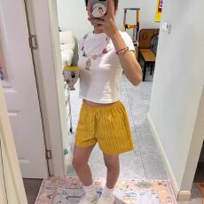 批发黄色条纹运动短裤女2026<b class='q'>夏季</b>新款小个子宽松显瘦外穿A字沙滩热裤
