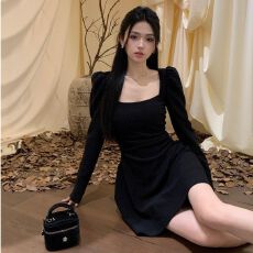 批发2026秋季新款<b class='q'>连衣裙</b>女装高级感黑色性感小黑裙气质小个子长裙裙子