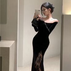 批发辣妹黑色高级感丝绒连衣裙女2026秋冬新款法式气质蕾丝开叉裙子