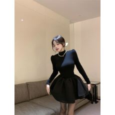 批发姨千金小黑裙公主连衣裙女秋冬大衣内搭半高领针织裙蓬蓬裙
