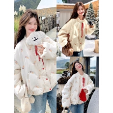 批发韩系甜美风短款印花羽绒服2025冬季新款减龄保暖立领面包服外套