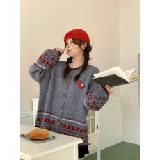 批发<b class='q'>冬</b>款上新日系复古撞色领刺绣小马提花显瘦孕妇针织开衫