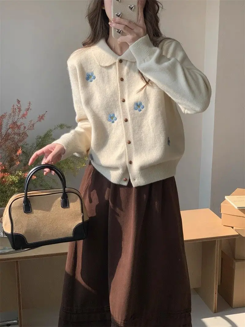 내추럴 레트로 폴로 칼라 자수 가디건 상세 이미지 2