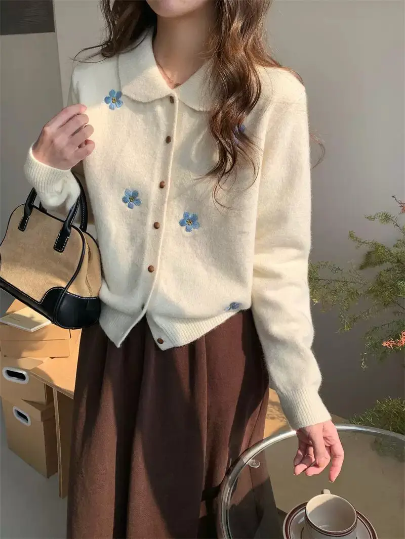 내추럴 레트로 폴로 칼라 자수 가디건 상세 이미지 5