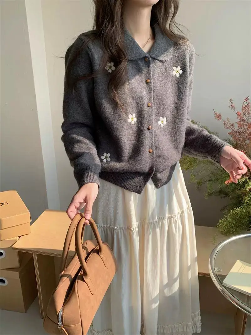 내추럴 레트로 폴로 칼라 자수 가디건 상세 이미지 6