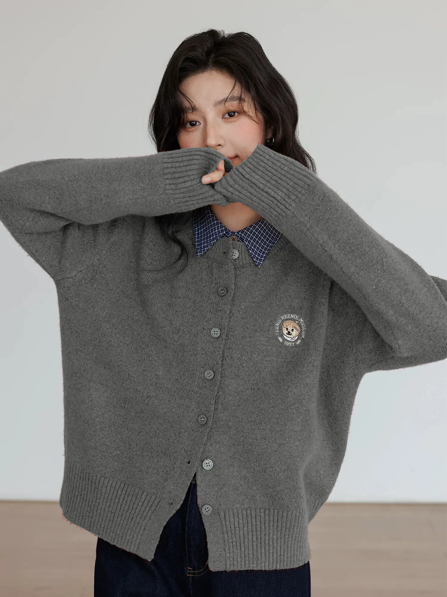 프레피 루즈핏 라운드넥 긴소매 가디건 상세 이미지 3