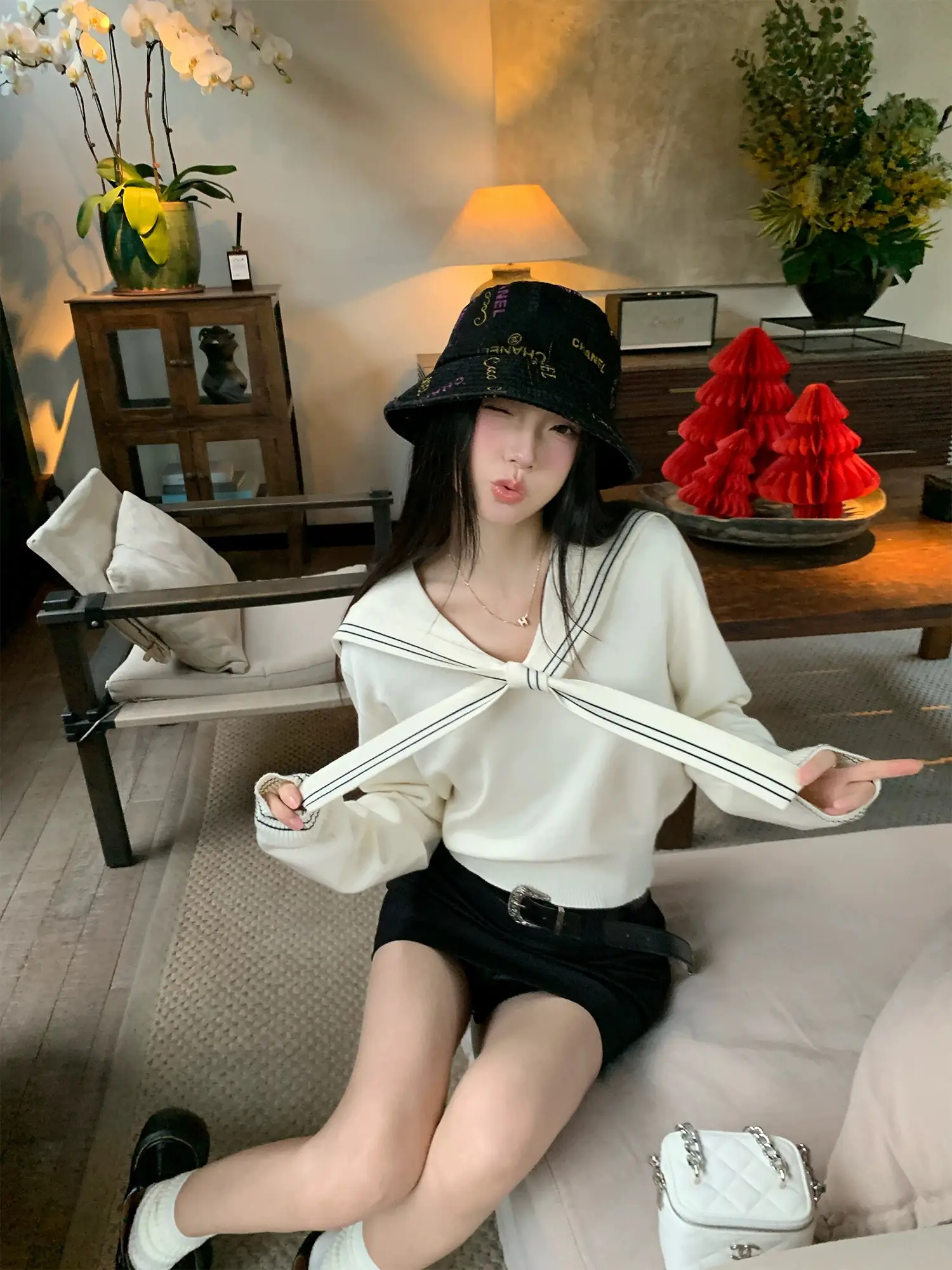 네이비 칼라 니트