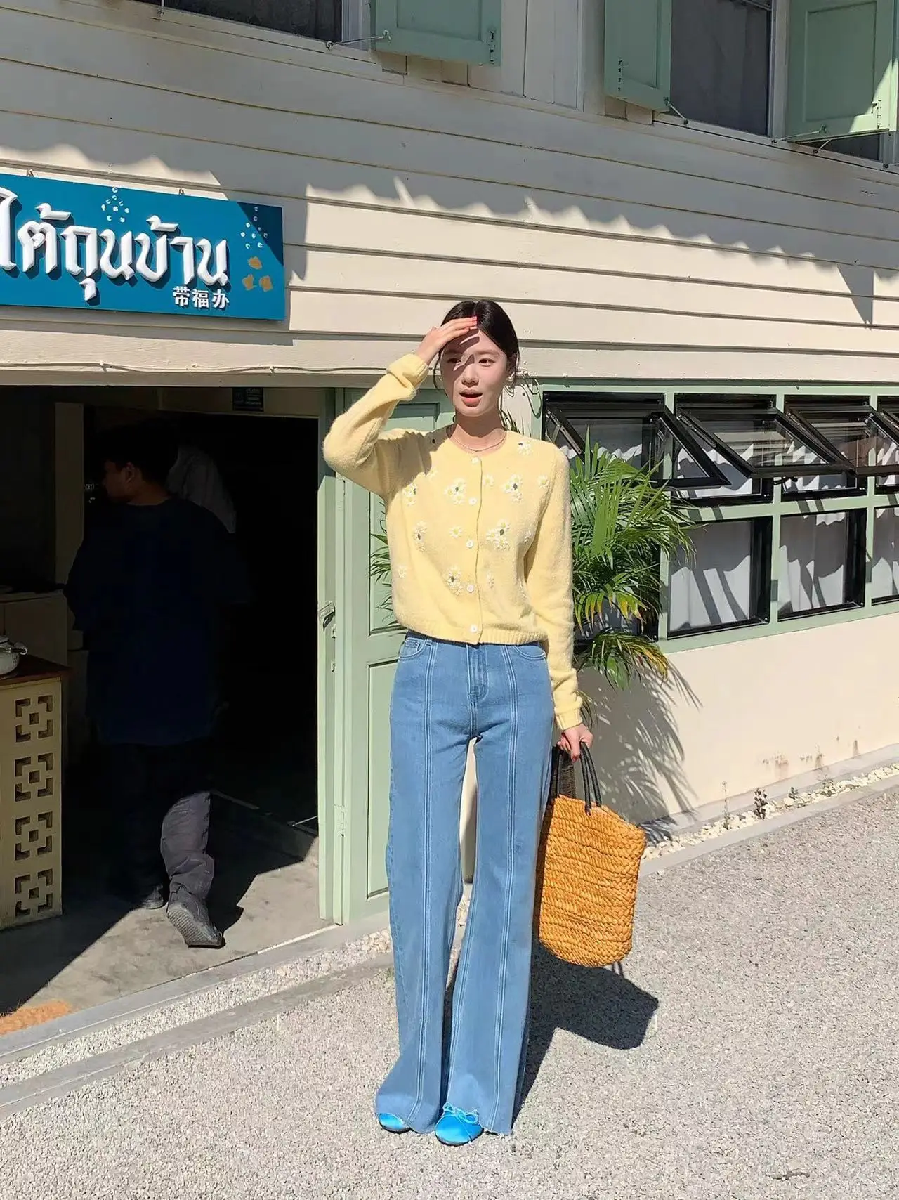 데이지 자수 니트 상세 이미지 4