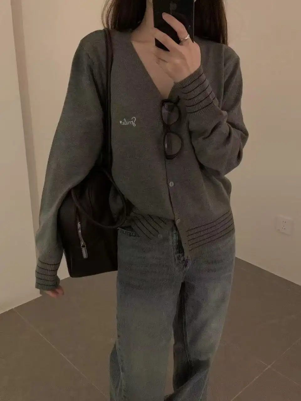 V넥 니트 가디건 상세 이미지 6