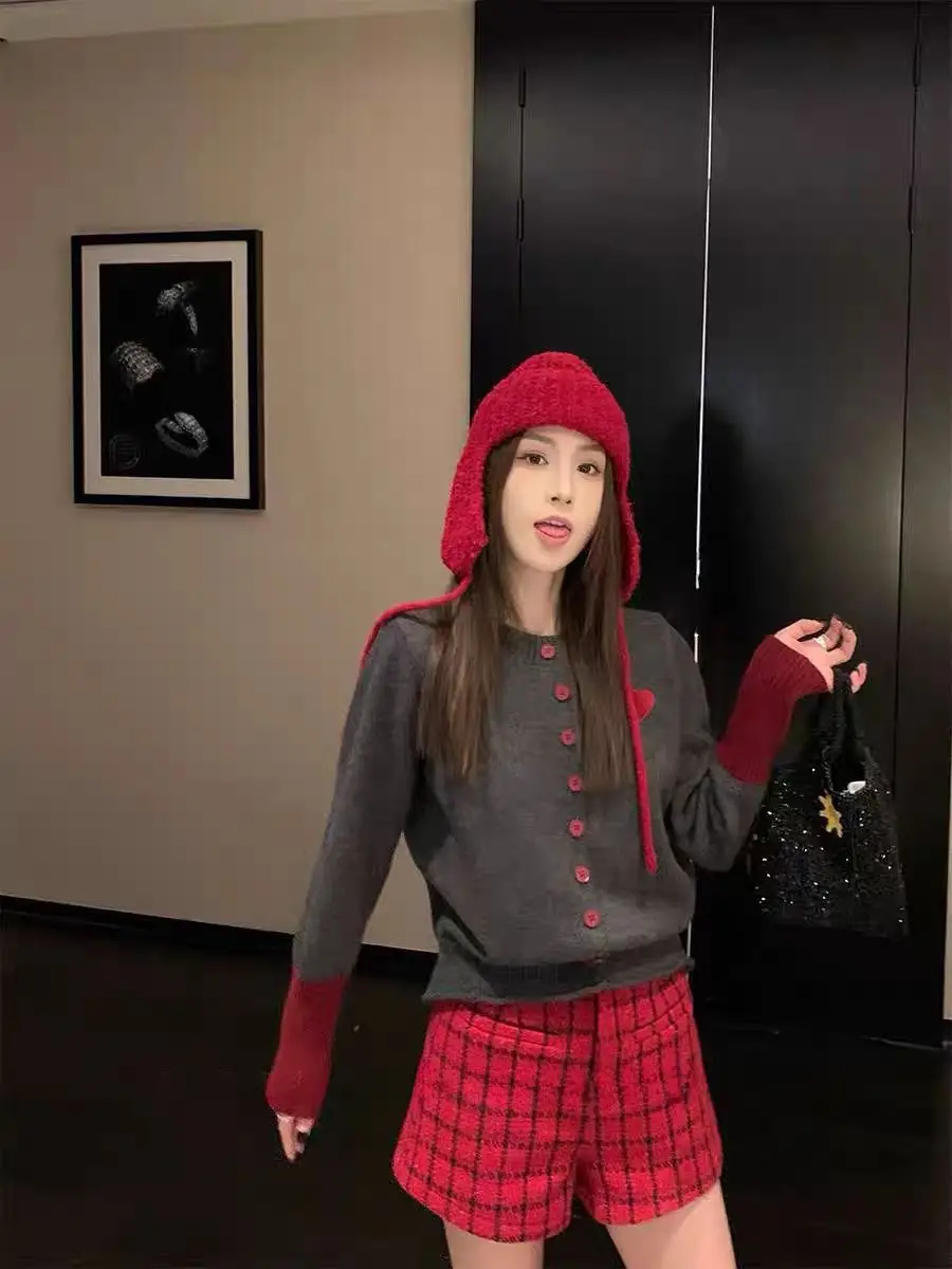 러블리 배색 라운드넥 크롭 가디건 상세 이미지 3