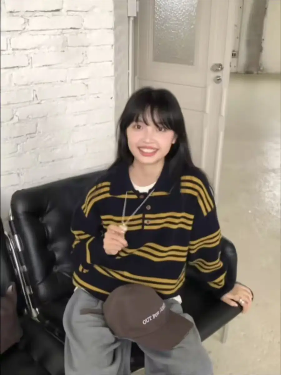 스트라이프 패턴 니트 상세 이미지 2
