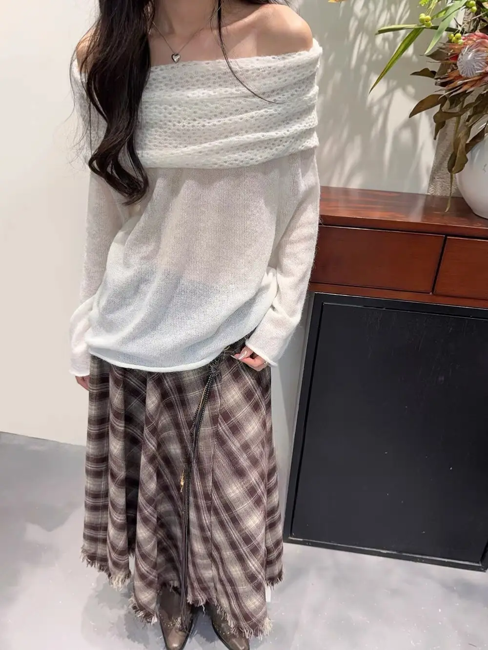 오프숄더 니트 상세 이미지 3