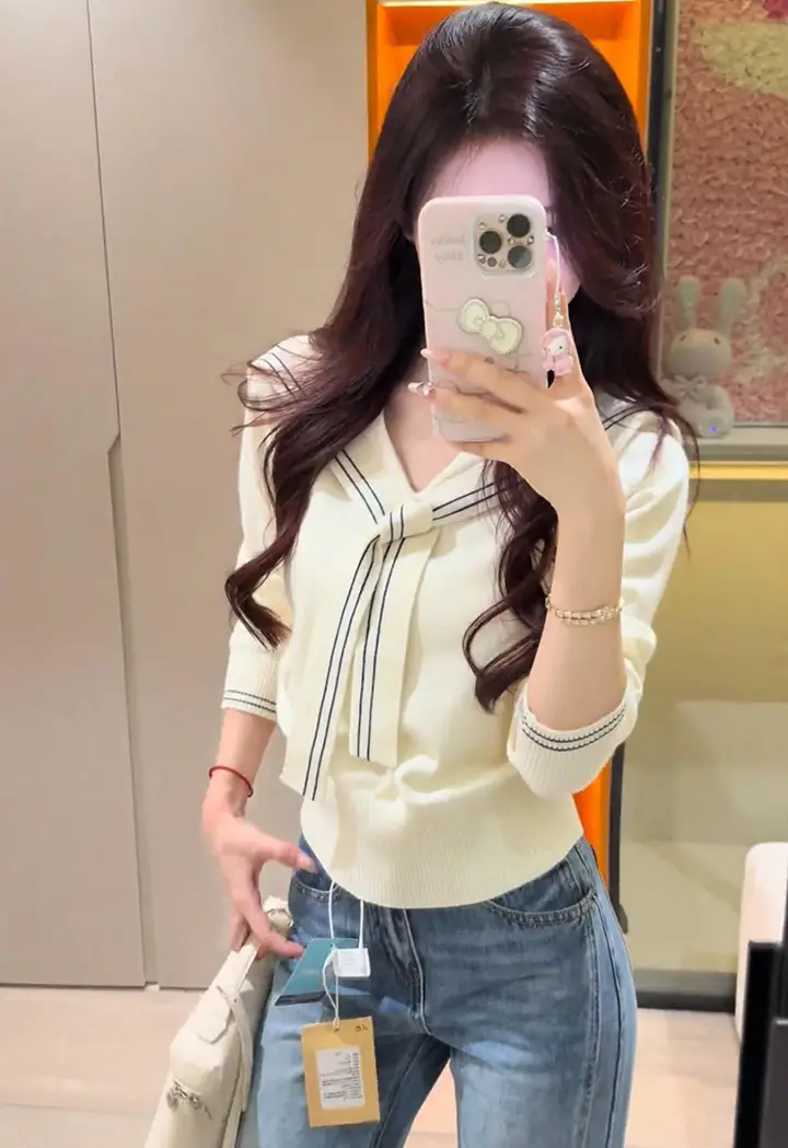 네이비 칼라 니트 상세 이미지 4