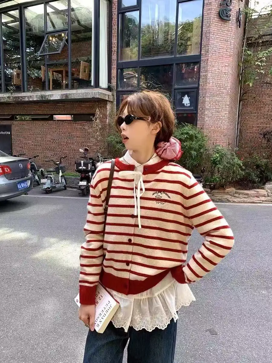 레트로 스트라이프 배색 니트 가디건 상세 이미지 4