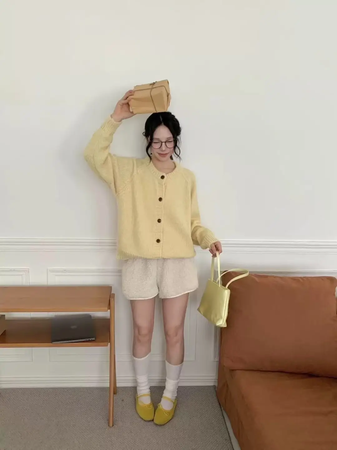 루즈핏 크롭 니트 가디건 상세 이미지 5