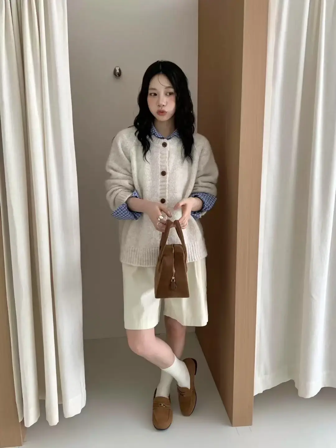 루즈핏 크롭 니트 가디건 상세 이미지 6