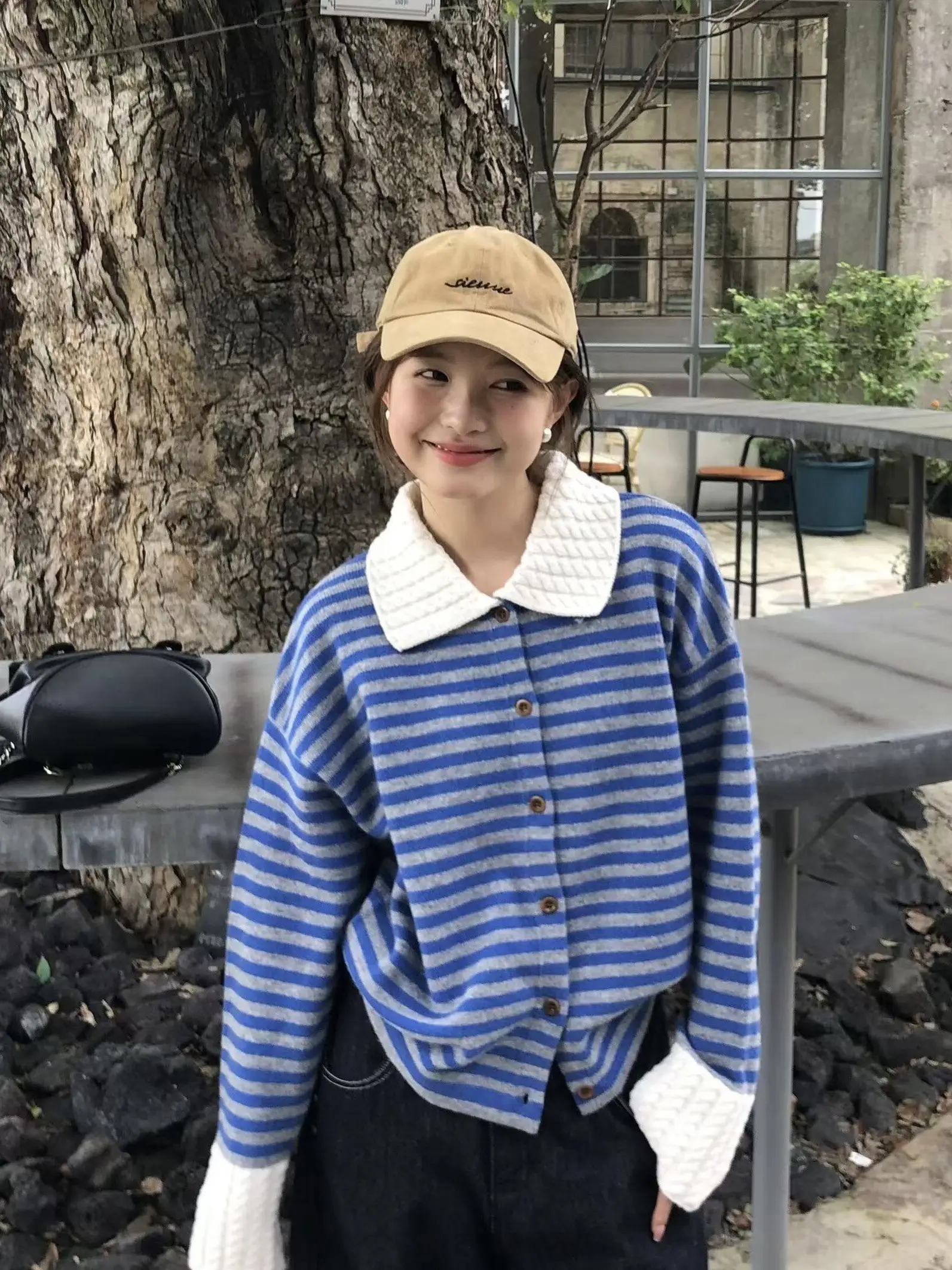 스트라이프 폴로넥 긴소매 니트 상세 이미지 1