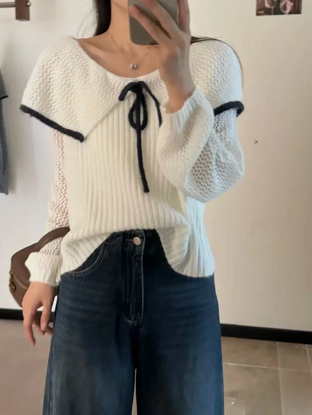 와이드 칼라 니트
