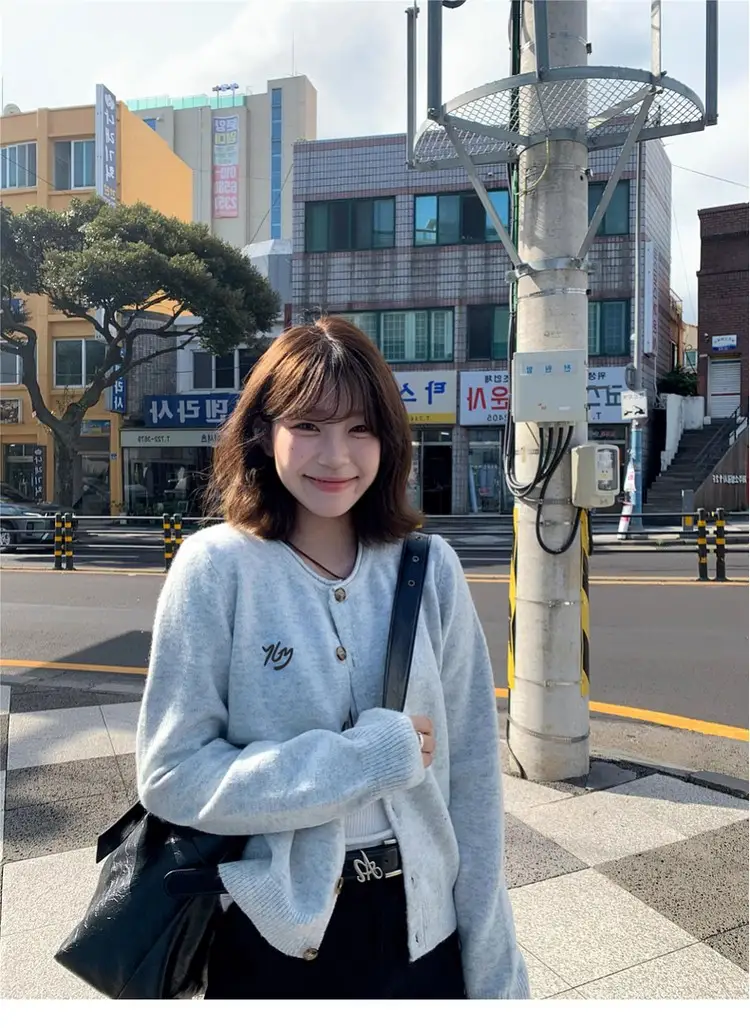 고급스러운 루즈핏 니트 가디건 상세 이미지 1