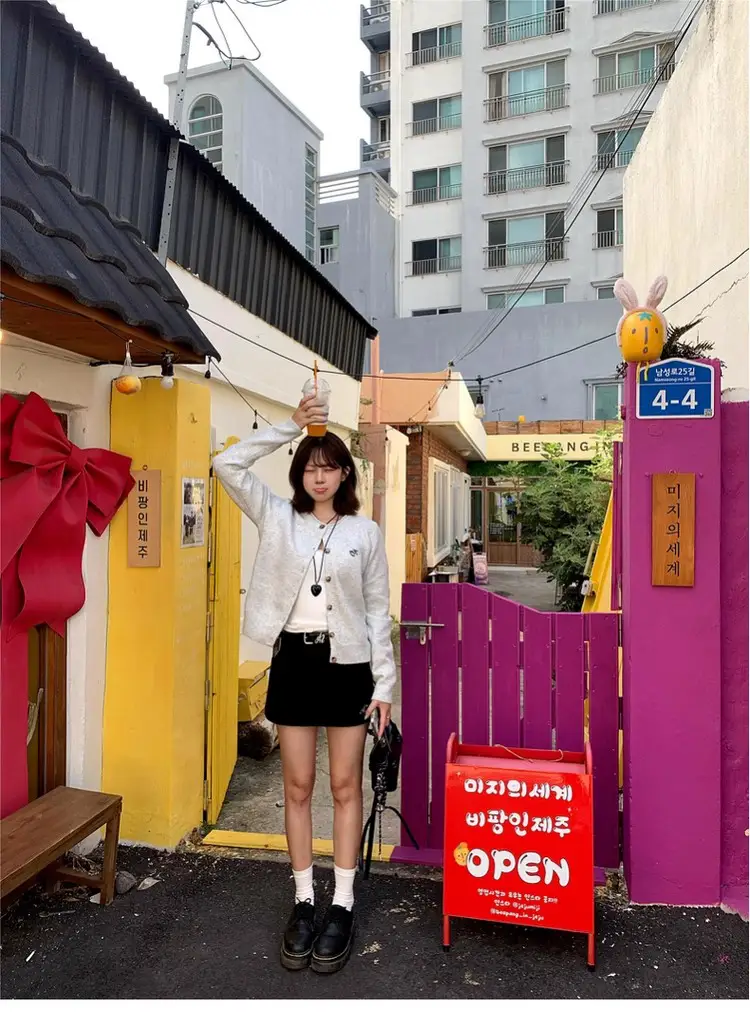 고급스러운 루즈핏 니트 가디건 상세 이미지 3