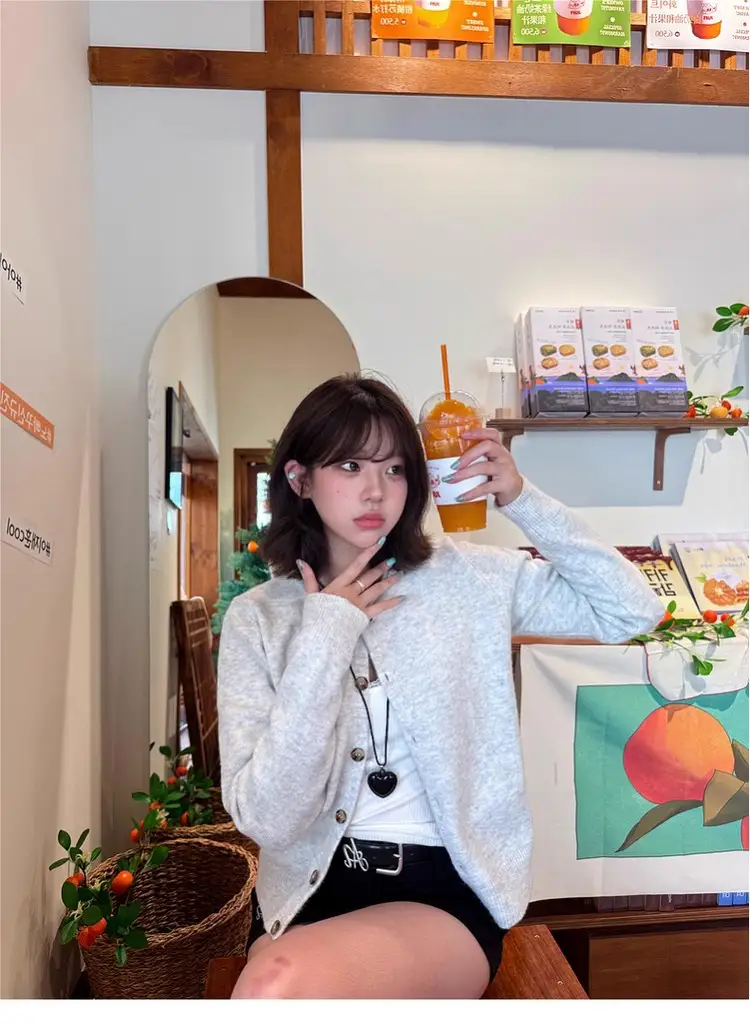 고급스러운 루즈핏 니트 가디건 상세 이미지 4