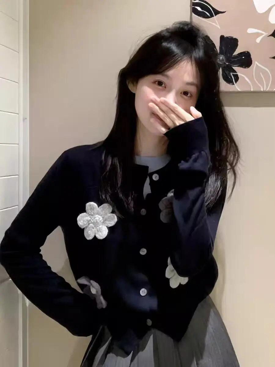 입체 플라워 니트 가디건 상세 이미지 1