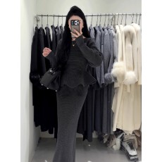 批发贵气穿搭套装女性感显身材<b class='q'>修身</b>显瘦毛衣打底衫包臀裙两件套配腰带