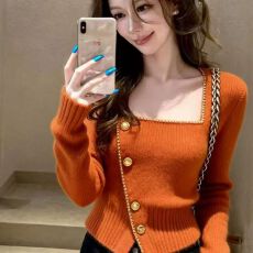 批发橘色方领斜扣长袖打底针织衫女秋冬收腰显瘦<b class='q'>短款</b><b class='q'>毛衣</b>内搭打底上衣