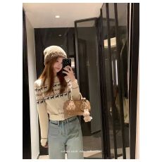 批发费尔岛<b class='q'>针织</b><b class='q'>开衫</b>上衣女设计感气质软糯<b class='q'>圆领</b>长袖毛衣外套秋冬季新款